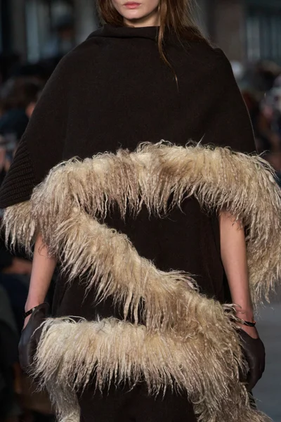 Look 57